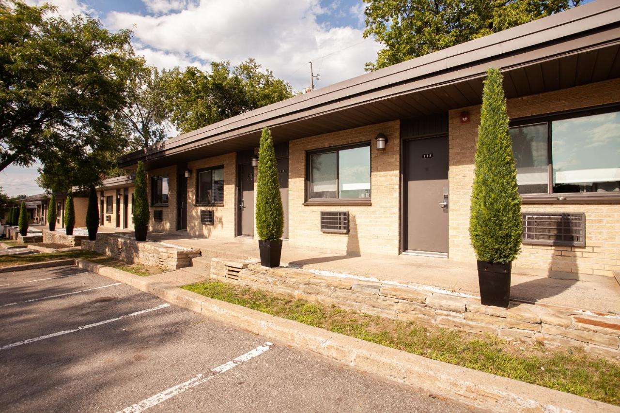 Motel Newstar Laval Zewnętrze zdjęcie