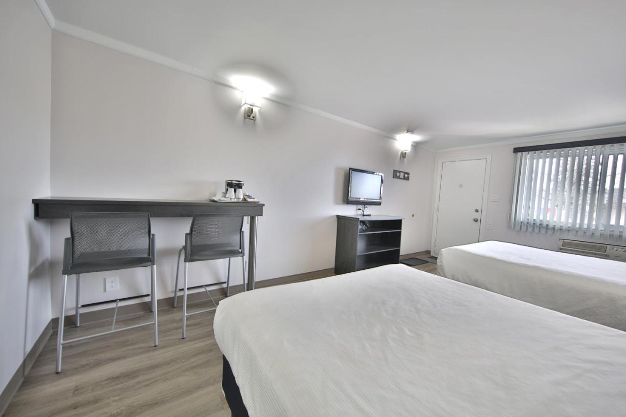 Motel Newstar Laval Zewnętrze zdjęcie