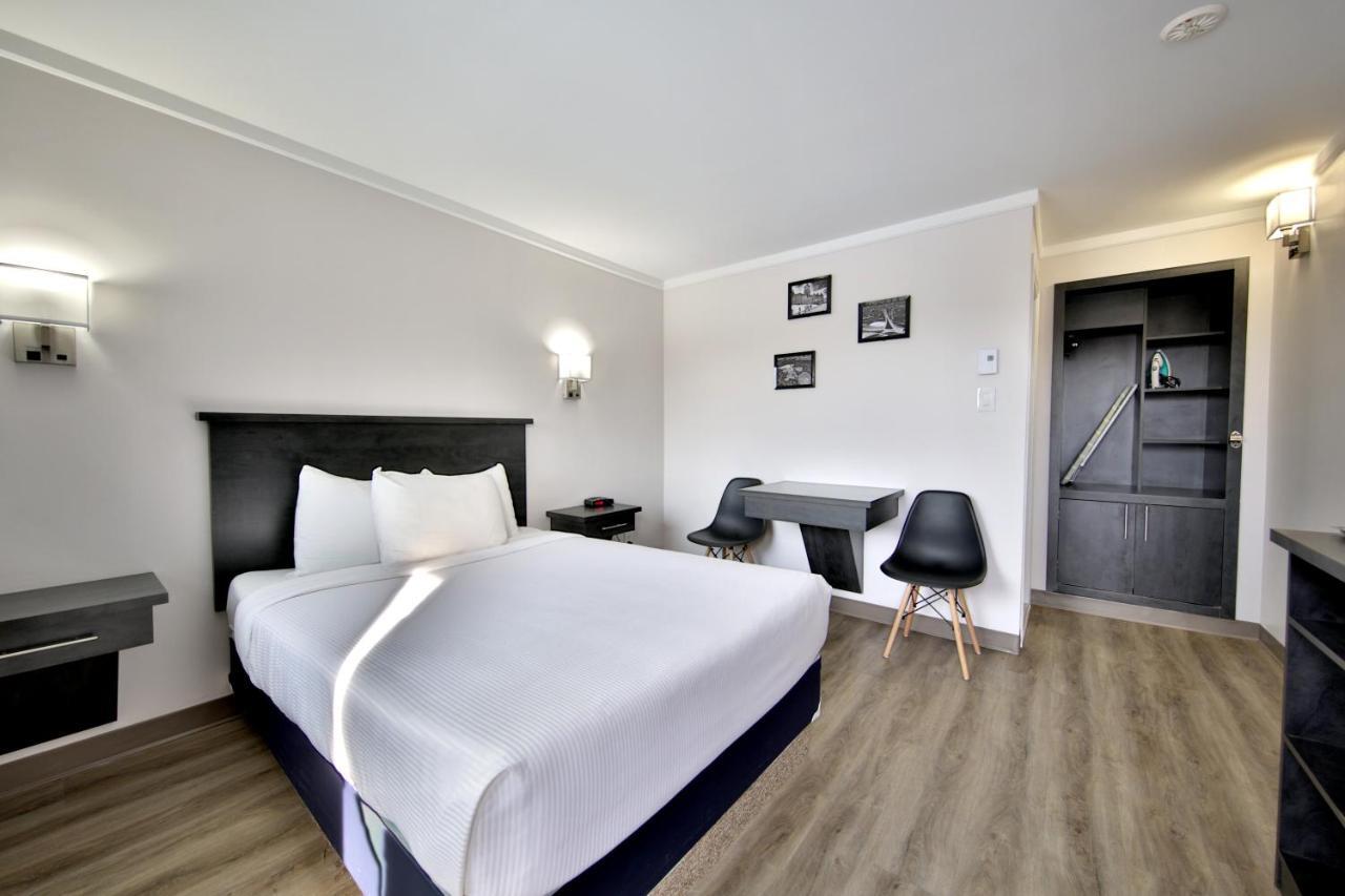 Motel Newstar Laval Zewnętrze zdjęcie